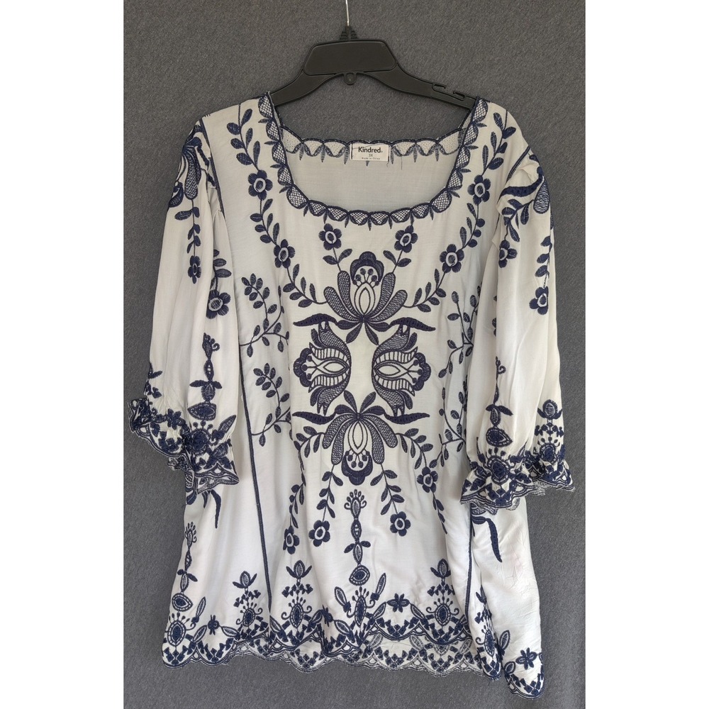 Kindred Womens 3X Embroidered Boho Blouse White Navy Blue Floral Peasant Rayon